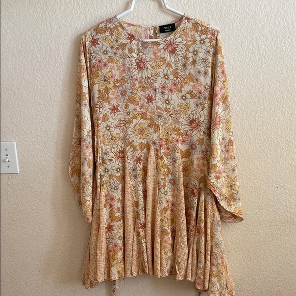 Floral Pink Dress - Picture 2 of 9